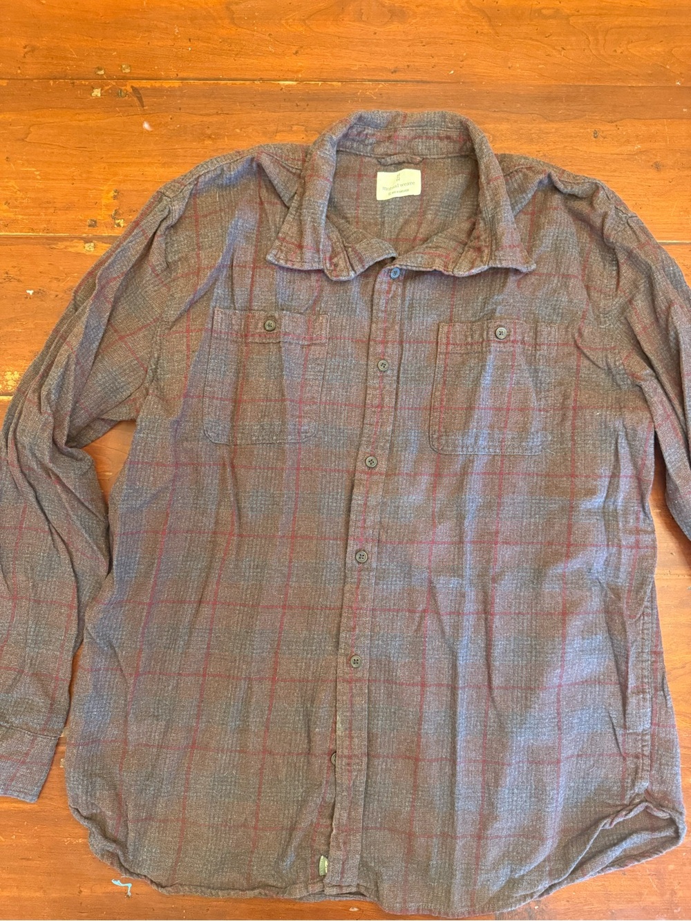 Men's Casual Long-Sleeve Button-Down Shirt in Brown Plaid